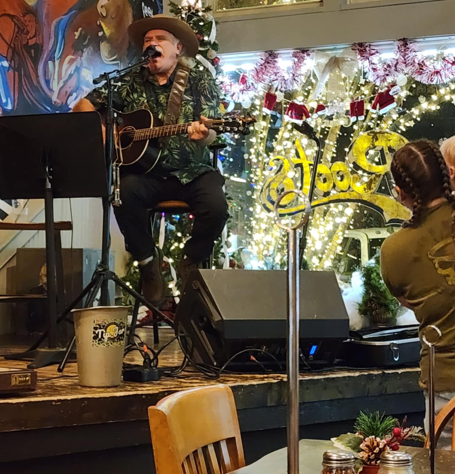 1000004275 1000004275